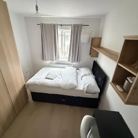 Brand New Beside Luas Station And Shops Séjour chez l'habitant *